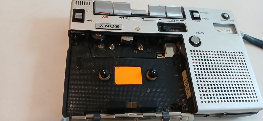 Уолкмен SONY  записващ