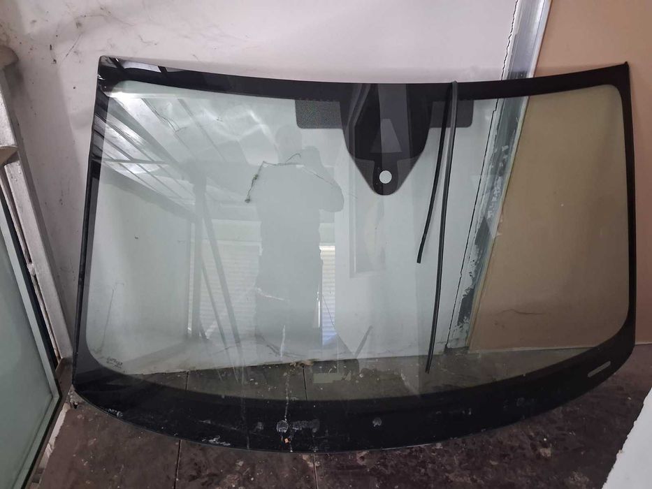 предно стъкло Audi A6 2018-