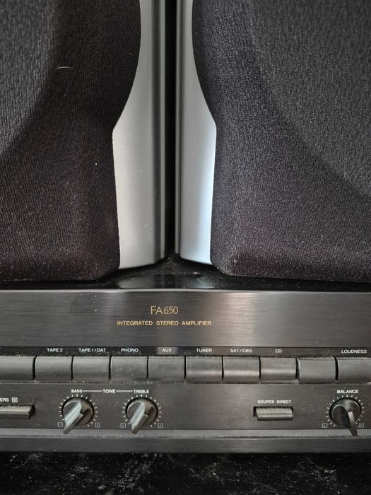 Vând stație philips cu boxe