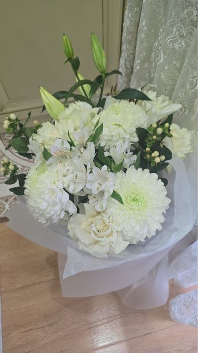 Цветы свежие 4000 тг