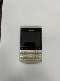 Телефон BlackBerry Porsche Design