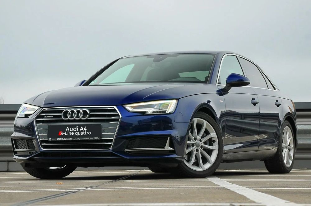 Audi A4 AUDI A4 S-Line quattro