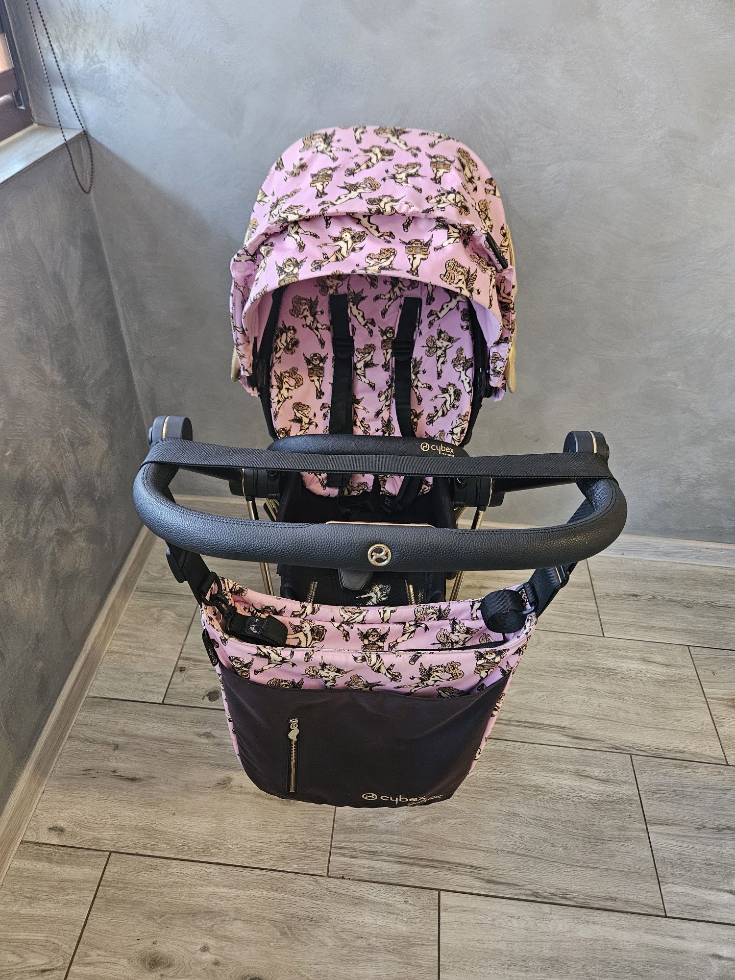 Бебешка количка Cybex Mios Jeremy Scott CHERUBS-pink 3 в 1 + чанта