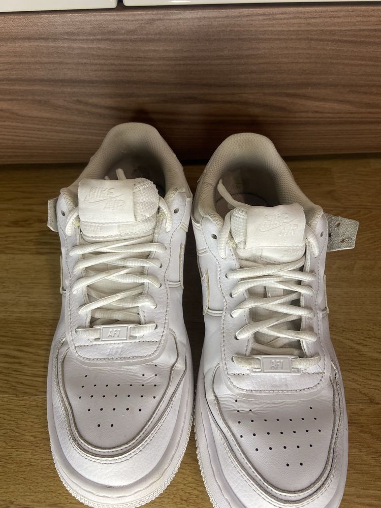 Обувки Nike номер 38.5