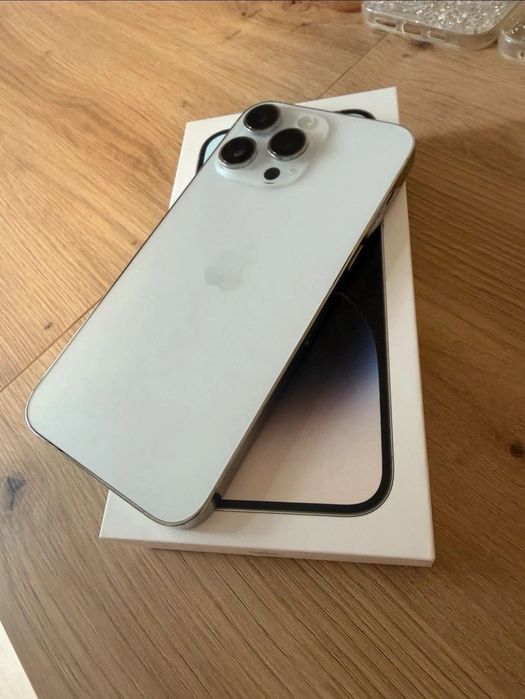 Apple iPhone 14 Pro Max - 128GB - Mint Condition - Battery 100% - Silv
