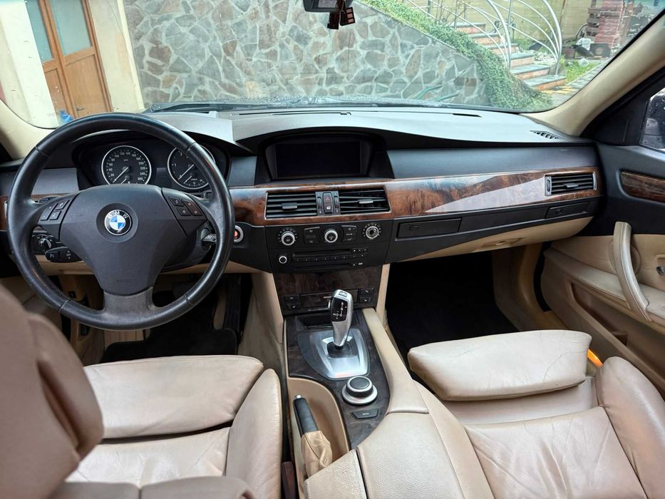 BMW E60 LCI 535d 286 cp  joistyck /trapa/ head up/hi-fi/faruri adaptat