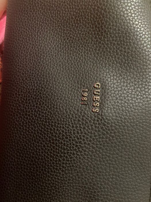 Дамска чанта Guess