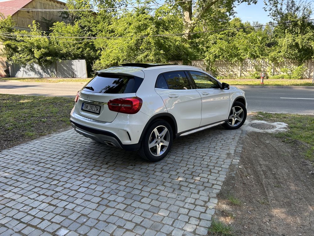 Mercedes-Benz GLA 220D