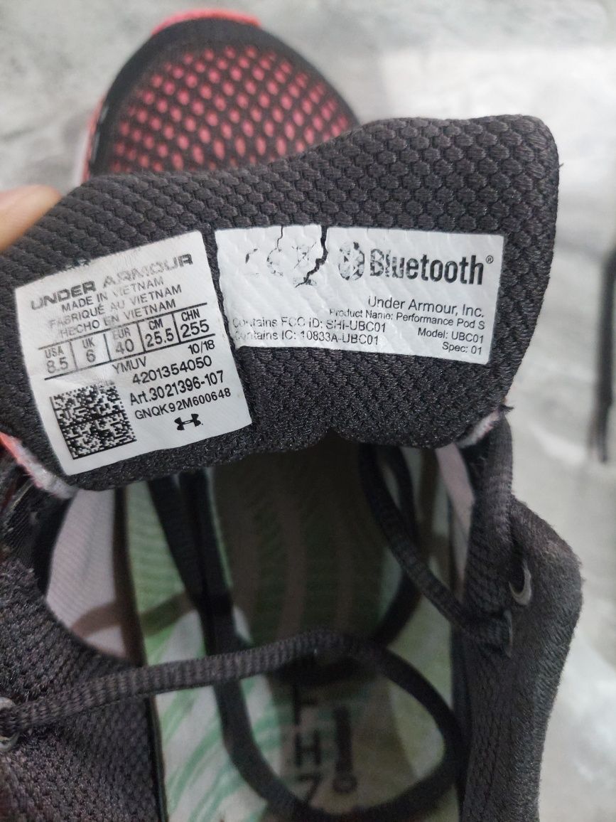 Under armour hovr infinite bluetooth