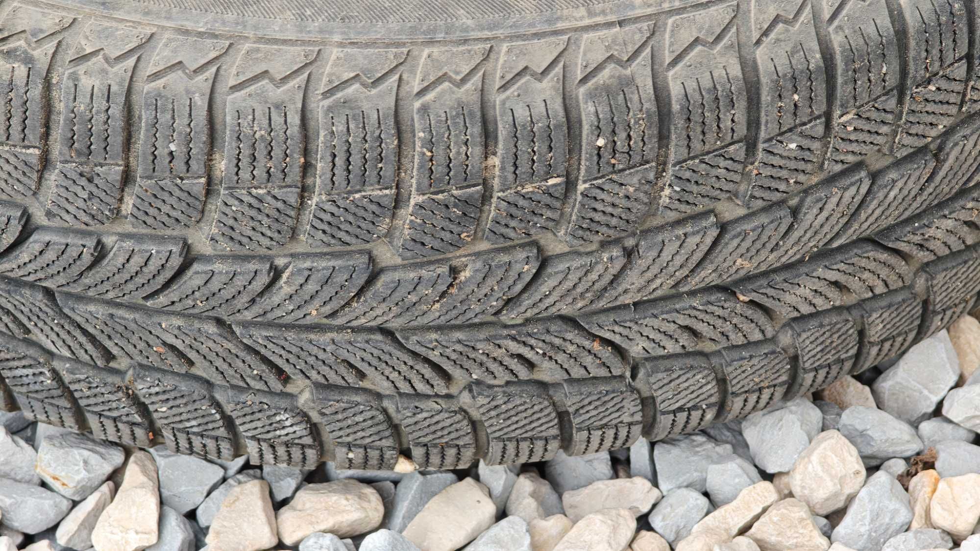 Лизинг TBi 17'' 215 60 17 Джанти+Зимни Гуми DOT2318 Toyota Ch-r