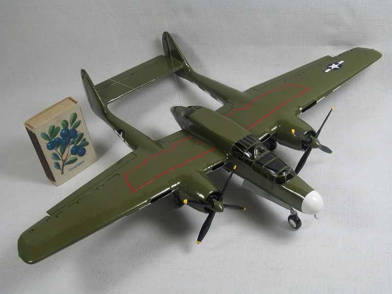сборная модель самолёта P-61 Black Widow 1/72 airplane model kit