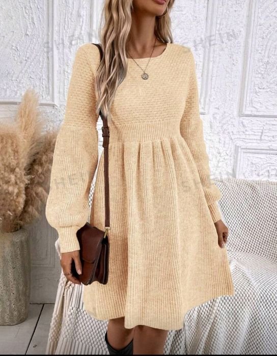 Rochie tricotată nouă mărimea Xl și ghete elegante cu toc noi 39