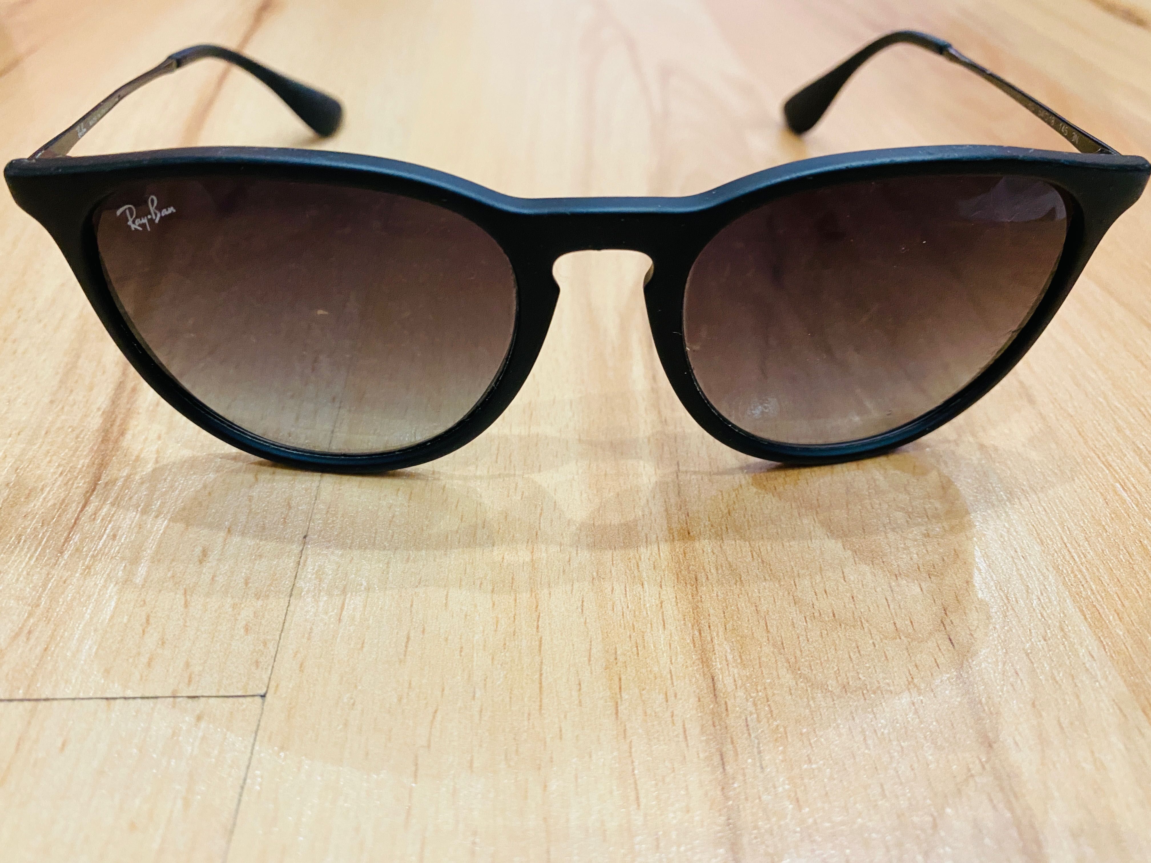 Оригинални Слънчеви Очила Ray Ban - Закупени от Англия