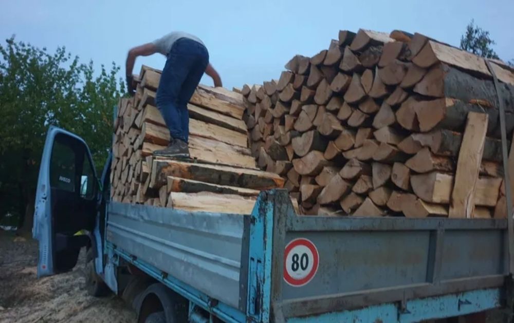 Vând lemne de foc