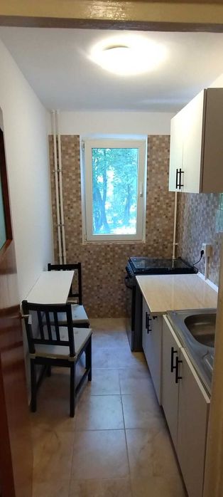 Inchiriez apart. de 2 camere la Piata Progresu, SECTOR 4, București