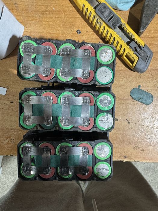 Vand acumulatori milwaukee reconditionati noi