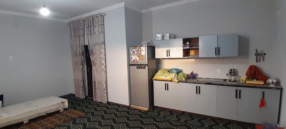 Ховли уй сотилади