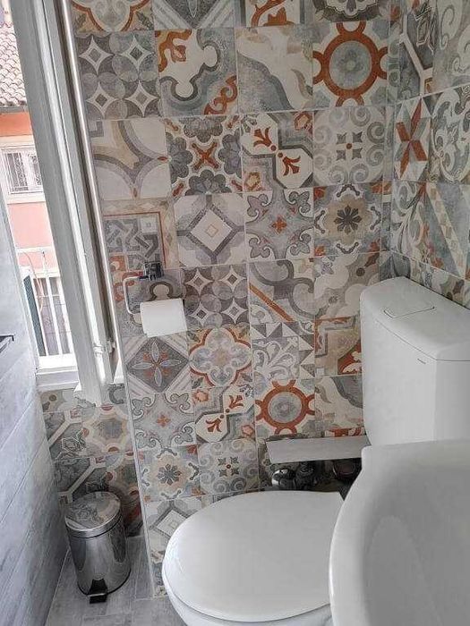 Дава се под наем Двустаен апартамент в София, Център - 65 кв.м за 397.8 € - Снимка #2