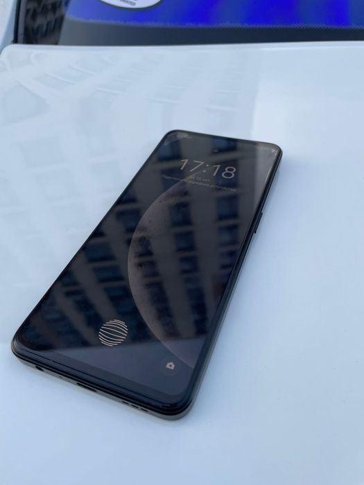 Oppo reno 7 в идеальном состоянии