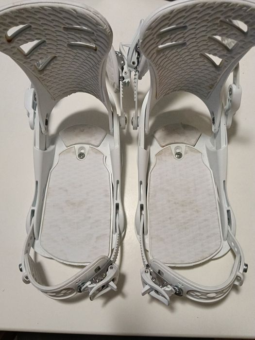 Union Rosa M snowboard bindings дамски апарати сноуборд Юниън