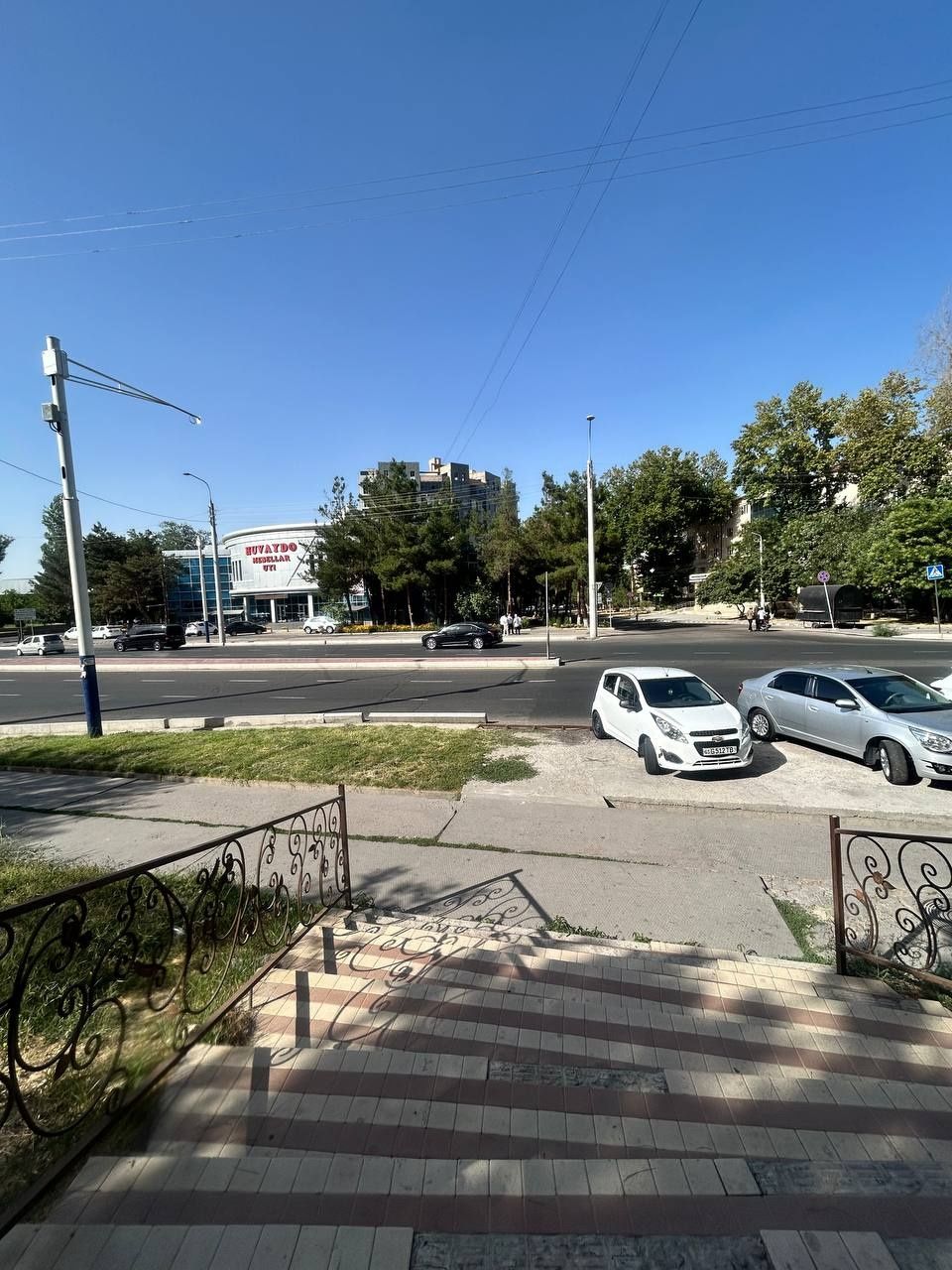 Метро Беруний Биринчи линия под бизнес