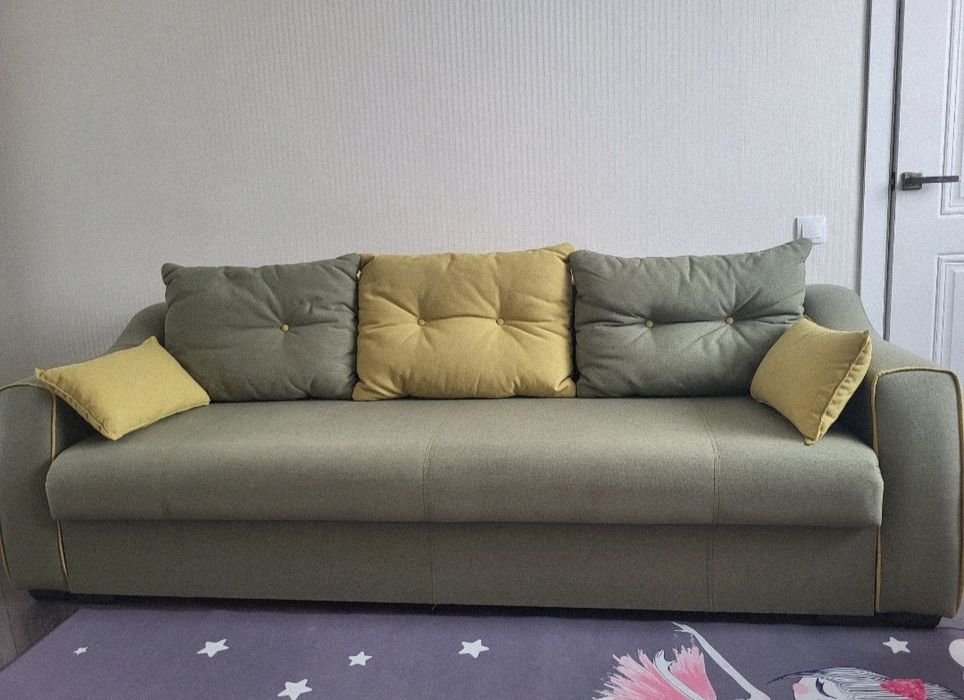 Диван в отличном состоянии