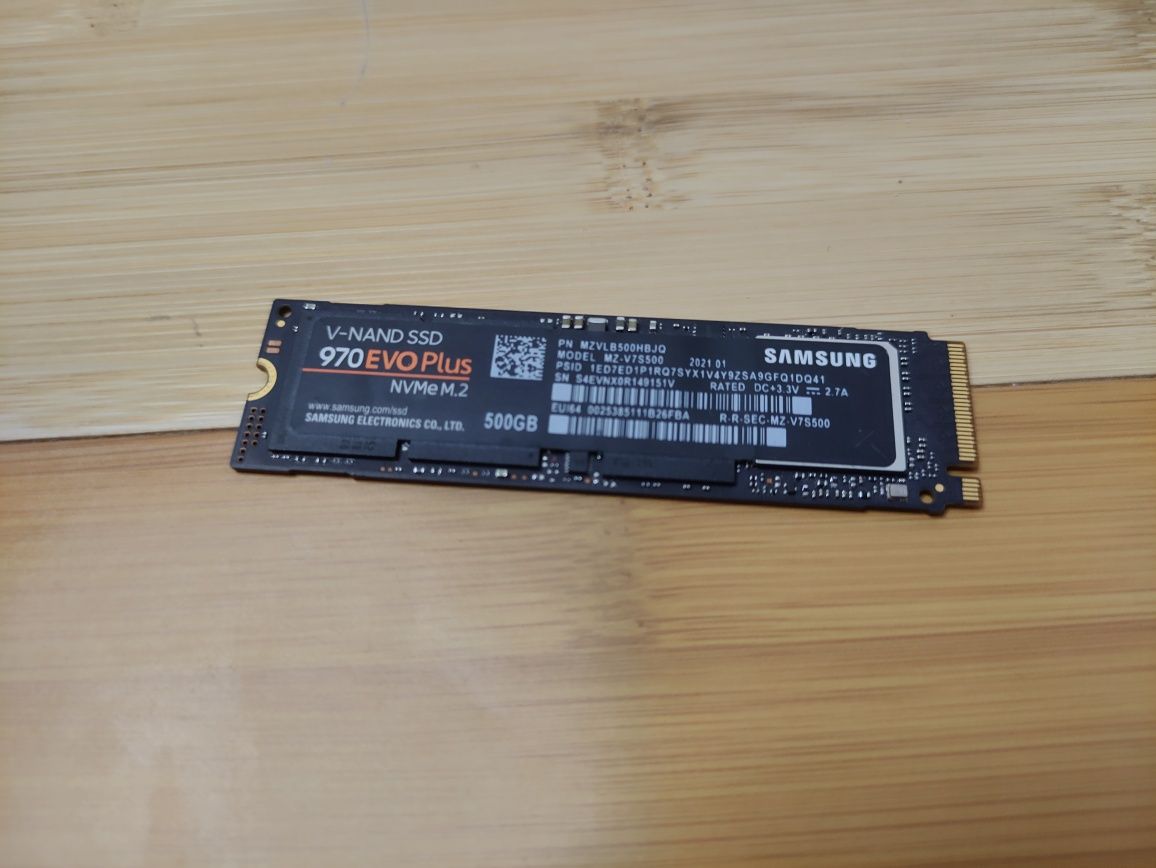 Продам SSD накопитель Samsung 970 EVO Plus 500 Gb