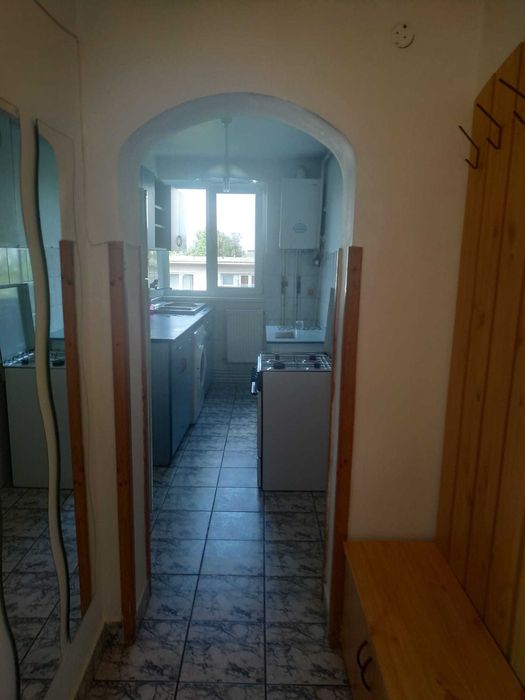 Apartament practic, plin de lumina în zona UMF, Str. Argeșului