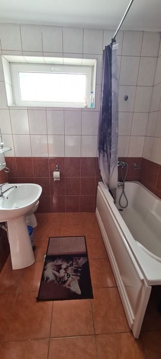 PF înch apart cu o cam, reamenajat,, lângă blocul Spray,