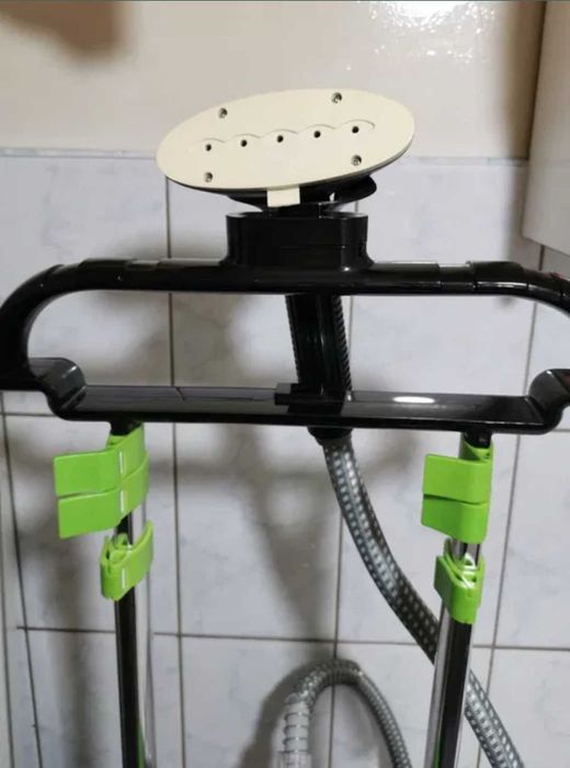 Aparat de călcat cu aburi