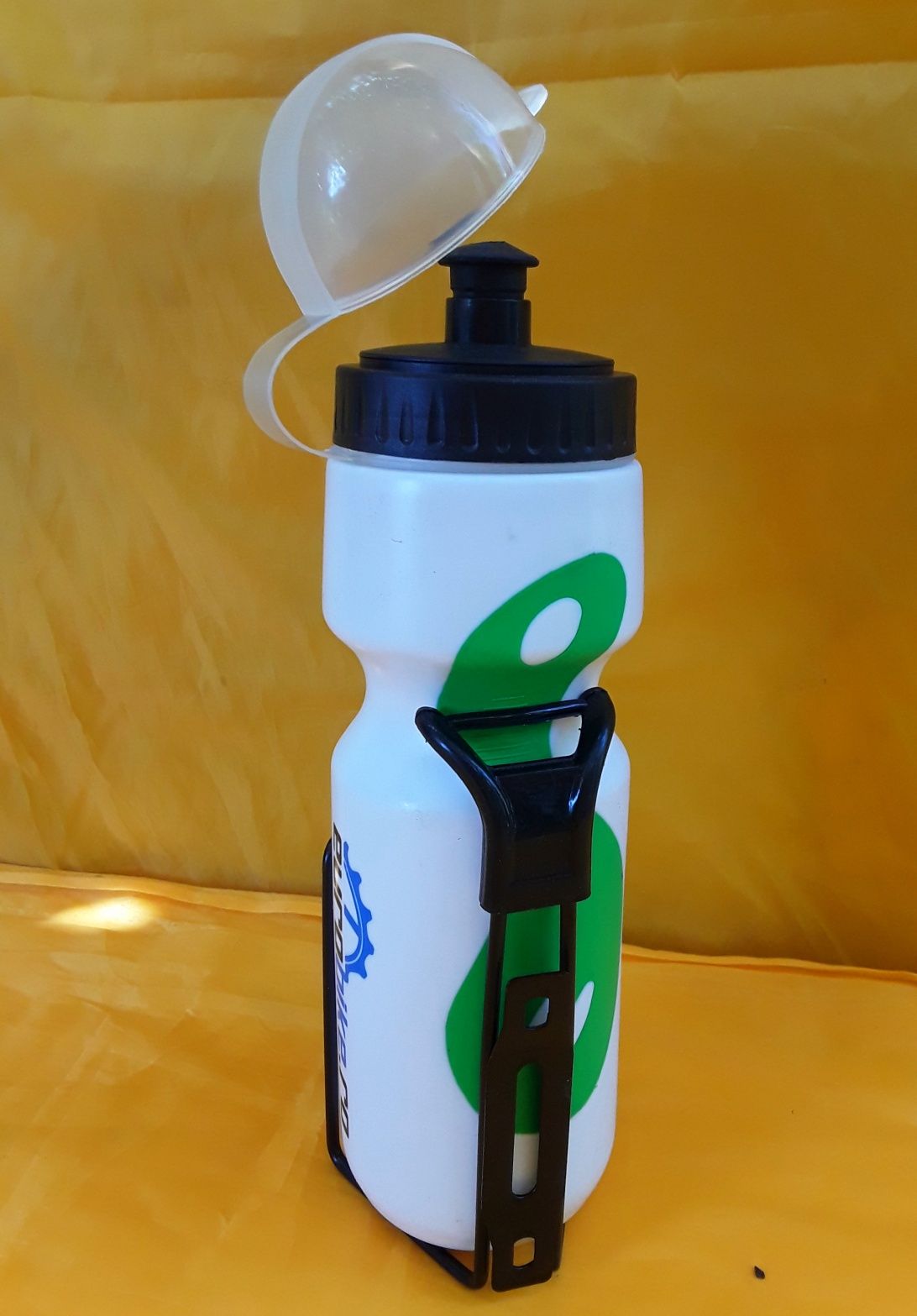 Bidon apă EUROBIKE cu suport metal pentru bicicletă - NOU - 20 Lei