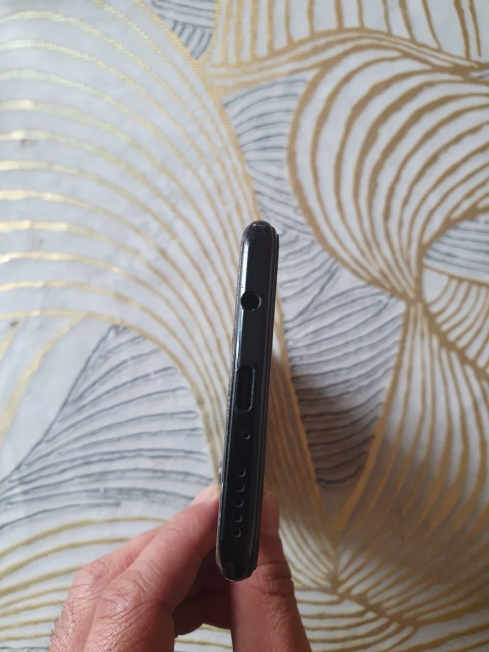 Продам Huawei P30 lait