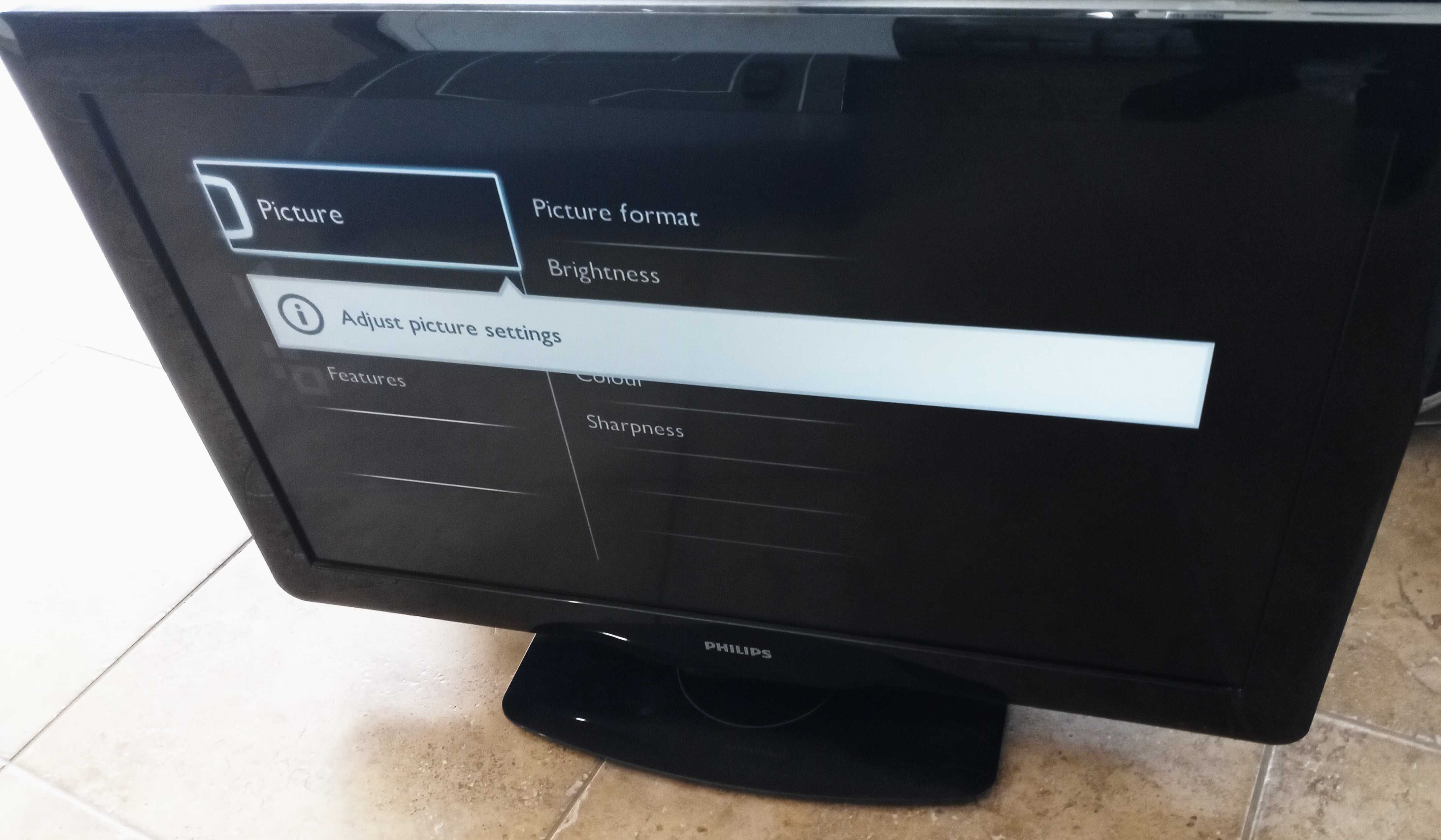 Телевизор PHILIPS 32 ''