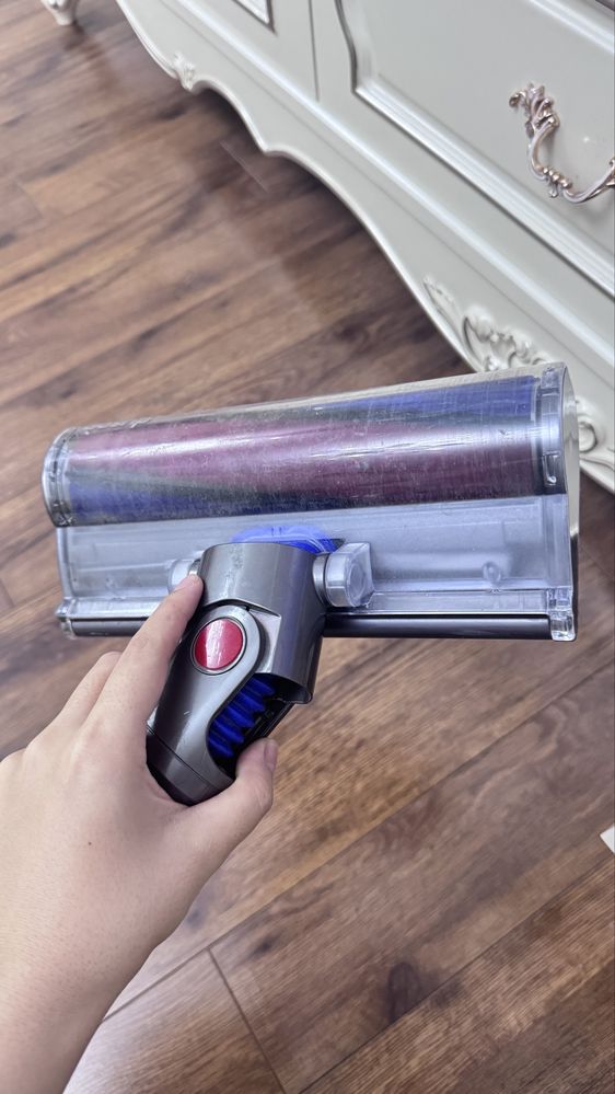 Пылесос Dyson V8