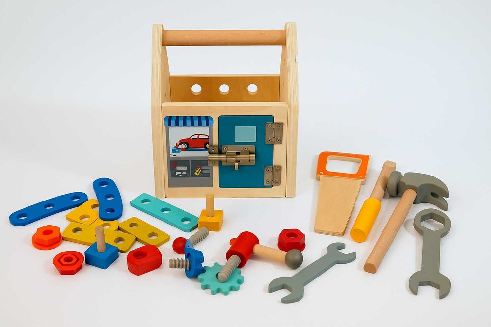 Banc de lucru cu unelte si suruburi - Joc de rol