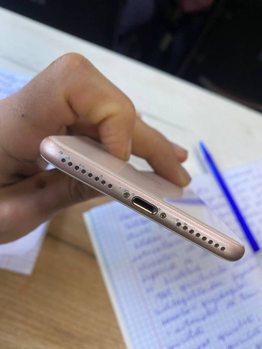 iPhone 8 plus bor RG Russia 64gb versiya iOS 16.7.12