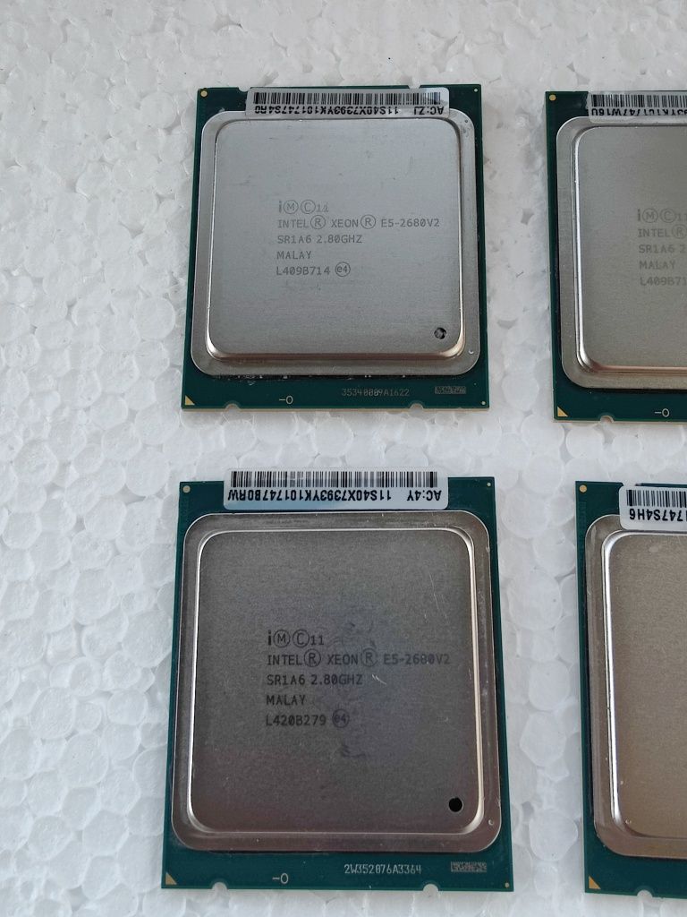 Procesor Intel Xeon DECA Core E5-2680 v2 2.80 GHz, 25MB Cache