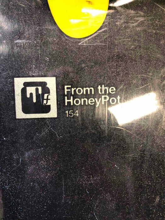 Сноуборд  From the Honey POT 150см