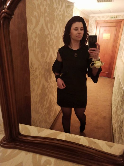 Малка черна рокля за специален повод, размер Л