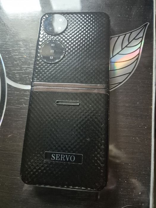 telefon mobil cu 4 cartele sim