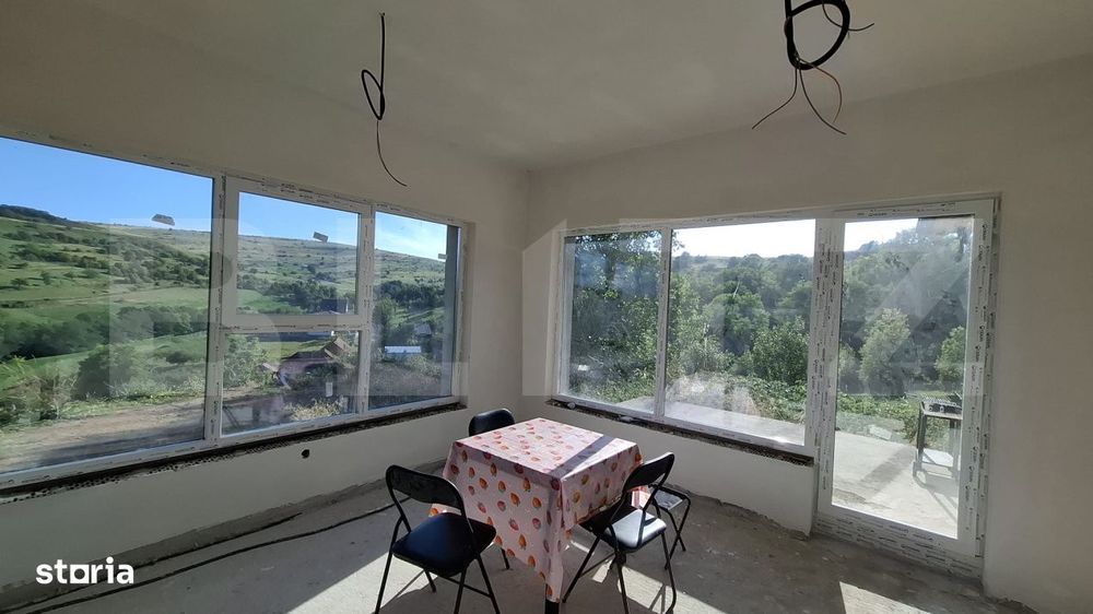 Casa pe un nivel, cu teren 2997 mp, panorama superba,Suceagu