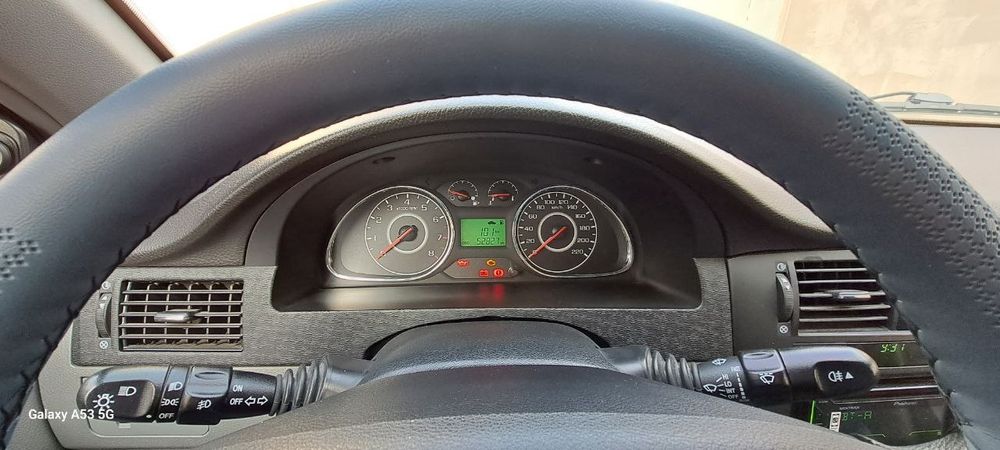 Jentra automobili sotiladi..