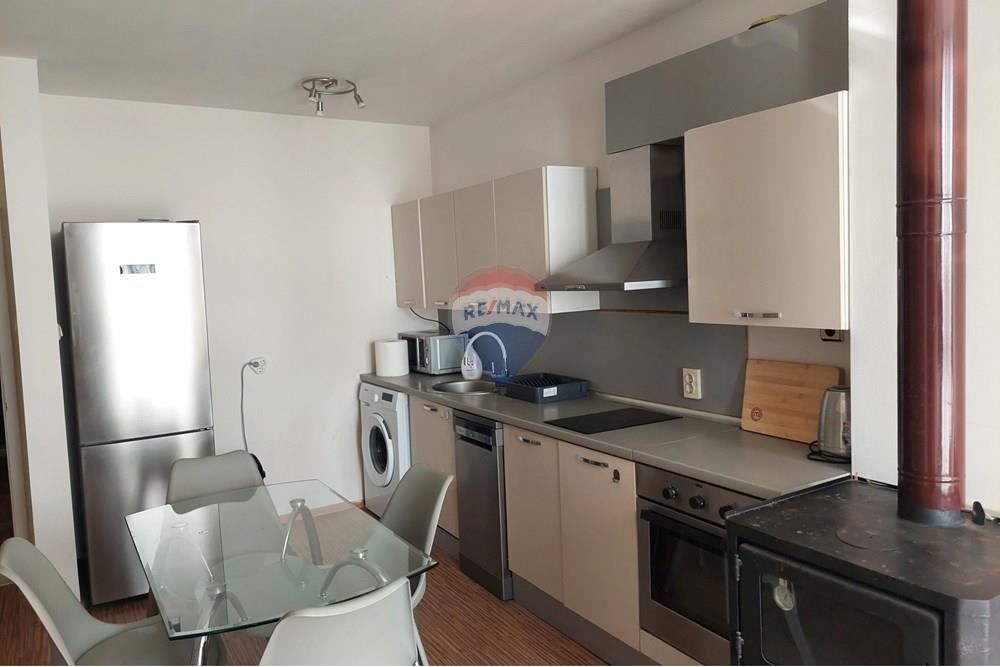 Продава се Тристаен апартамент в Варна, Виница - 80 кв.м за 2138 €/кв.м - Снимка #3