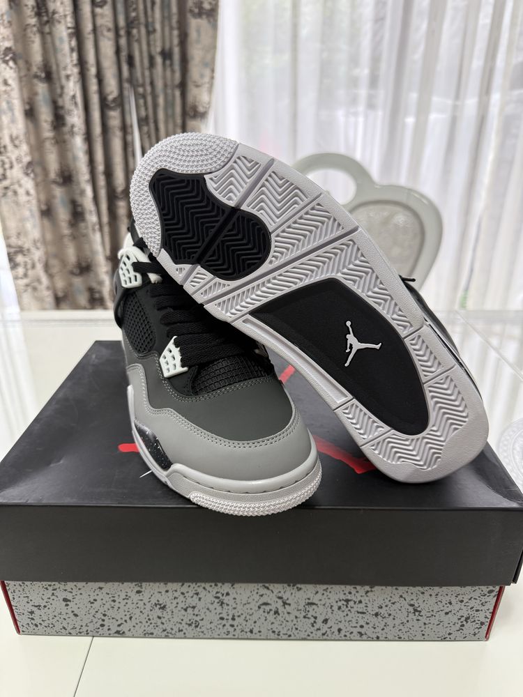 Jordan Retro 4 Fear
