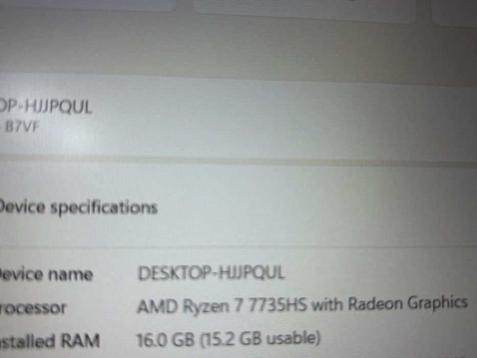 Leptop gaming msi folosit doar 3 luni este ca nou