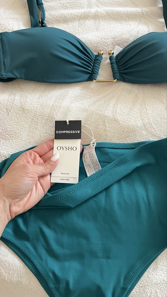Бански чисто нов Oysho