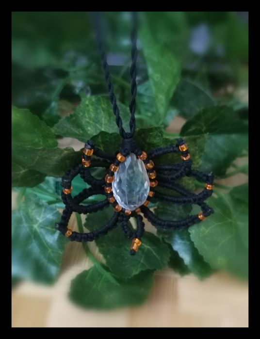 Ръчно изработени колиета