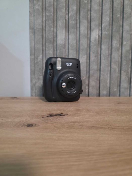 Моментален фотоапарат Fujifilm - instax mini 11 за части