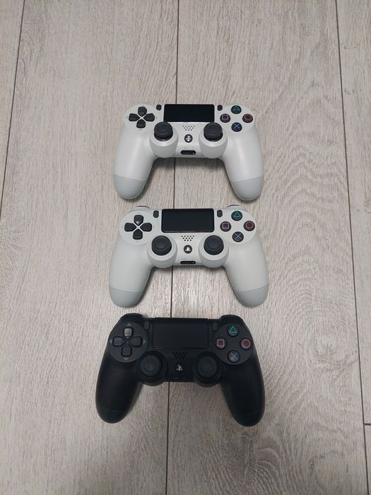 Vand ps4 pro alb