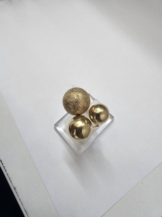 Vand inel din aur 14 k 6.29 cod 87
Gramaj 1.22 g
Material Aur 14 k / 5